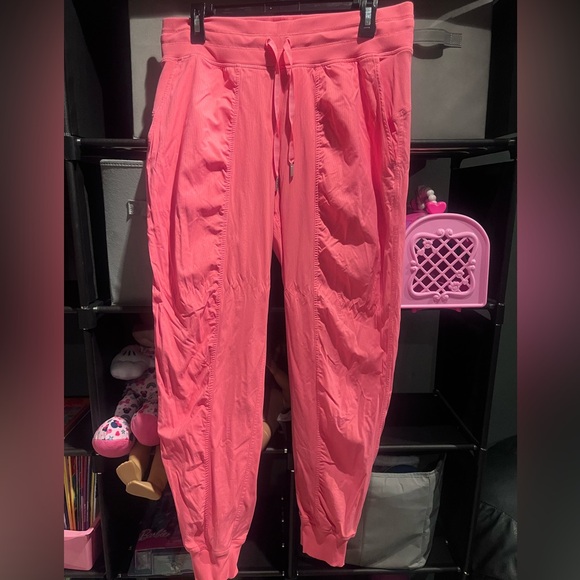 Lululemon Sakura Pink Pants Size 10 - Picture 1 of 7